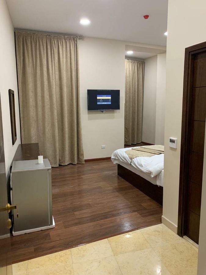 Miramar Talaat Harb Square 3*